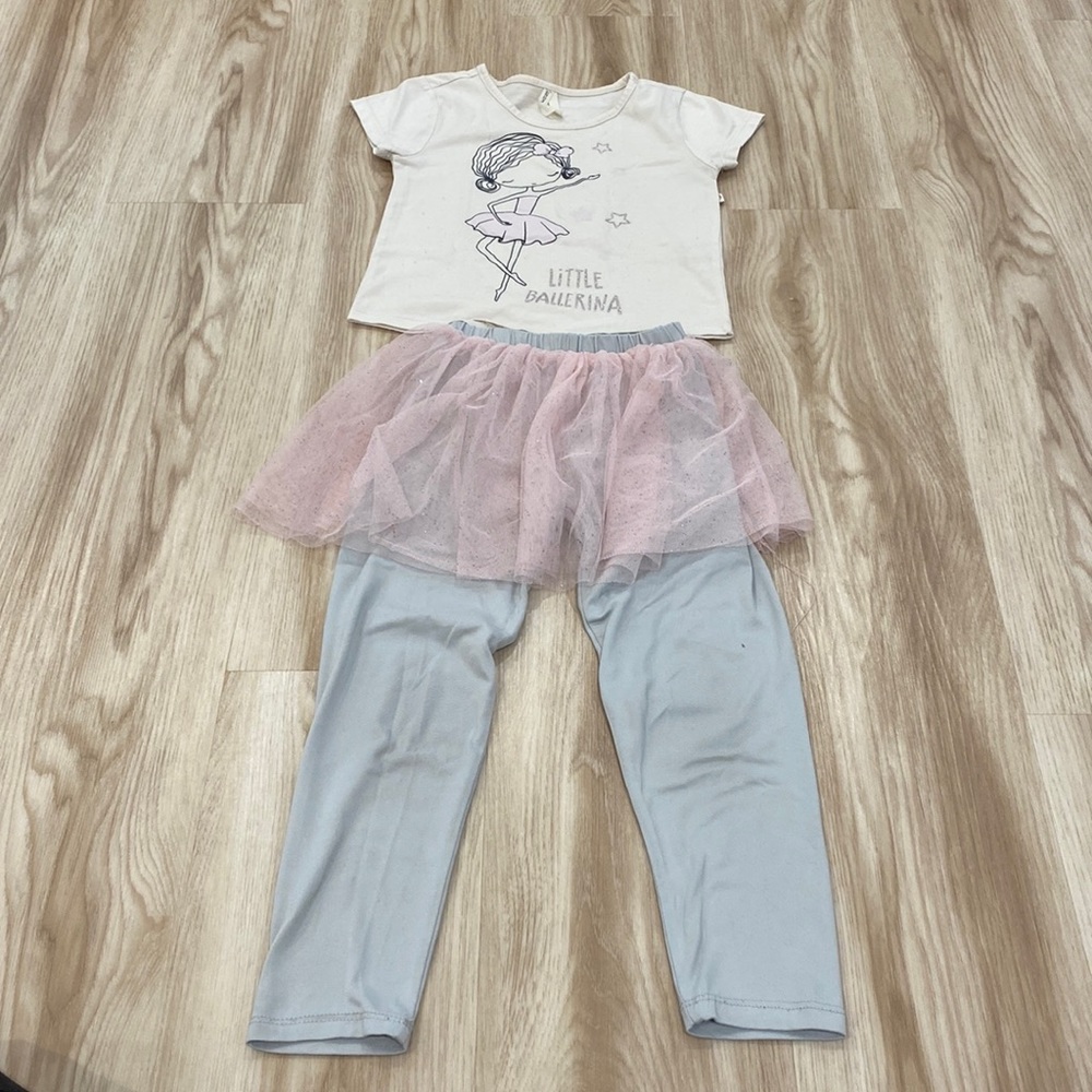 Love @ first sight little ballerina set grey pants with pink tutu size 5/6